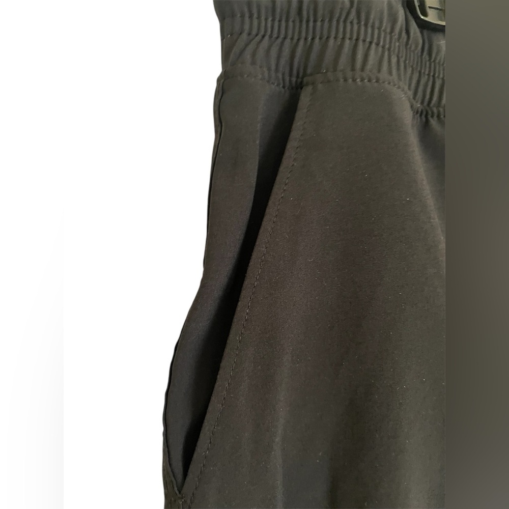 Sport skirt with compression shorts - Picture 6 of 6